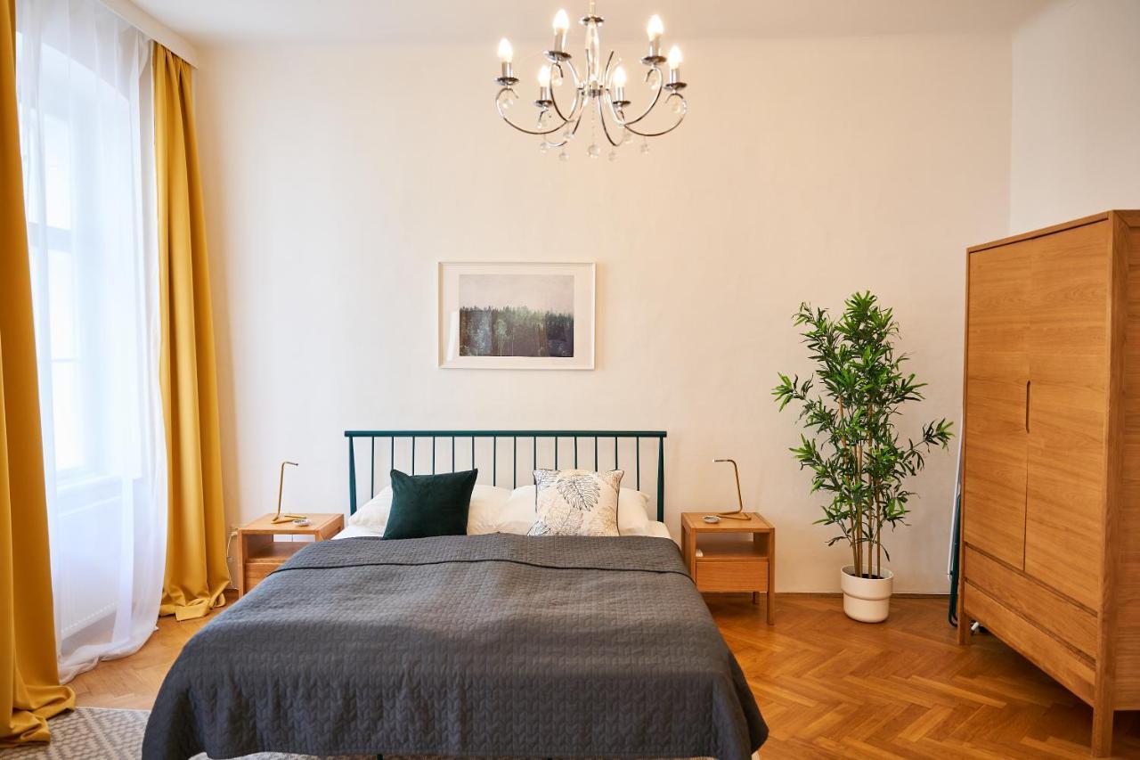 Renovated & Cozy - Close To Museumsquartier Виена Екстериор снимка