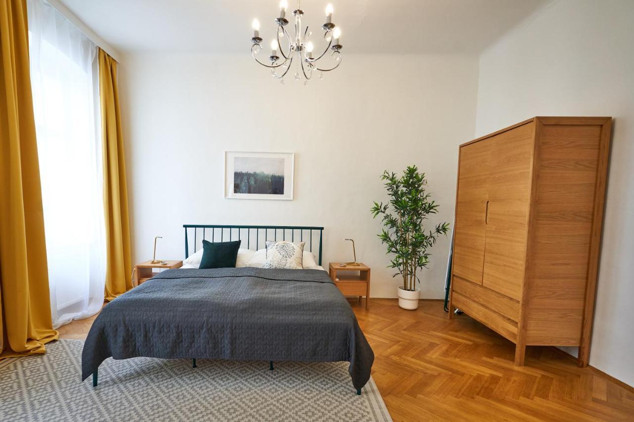 Renovated & Cozy - Close To Museumsquartier Виена Екстериор снимка