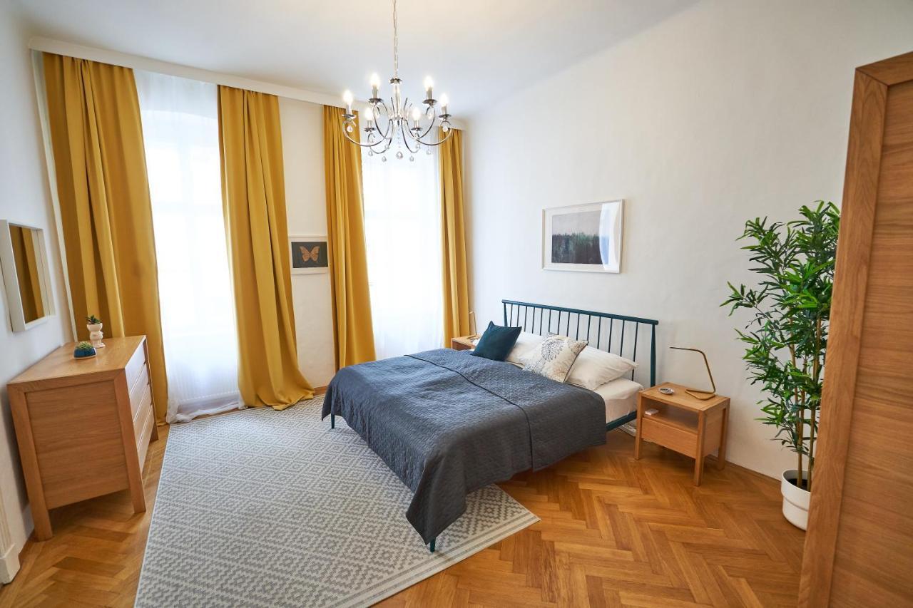 Renovated & Cozy - Close To Museumsquartier Виена Екстериор снимка