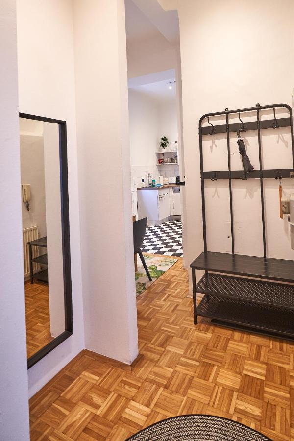 Renovated & Cozy - Close To Museumsquartier Виена Екстериор снимка