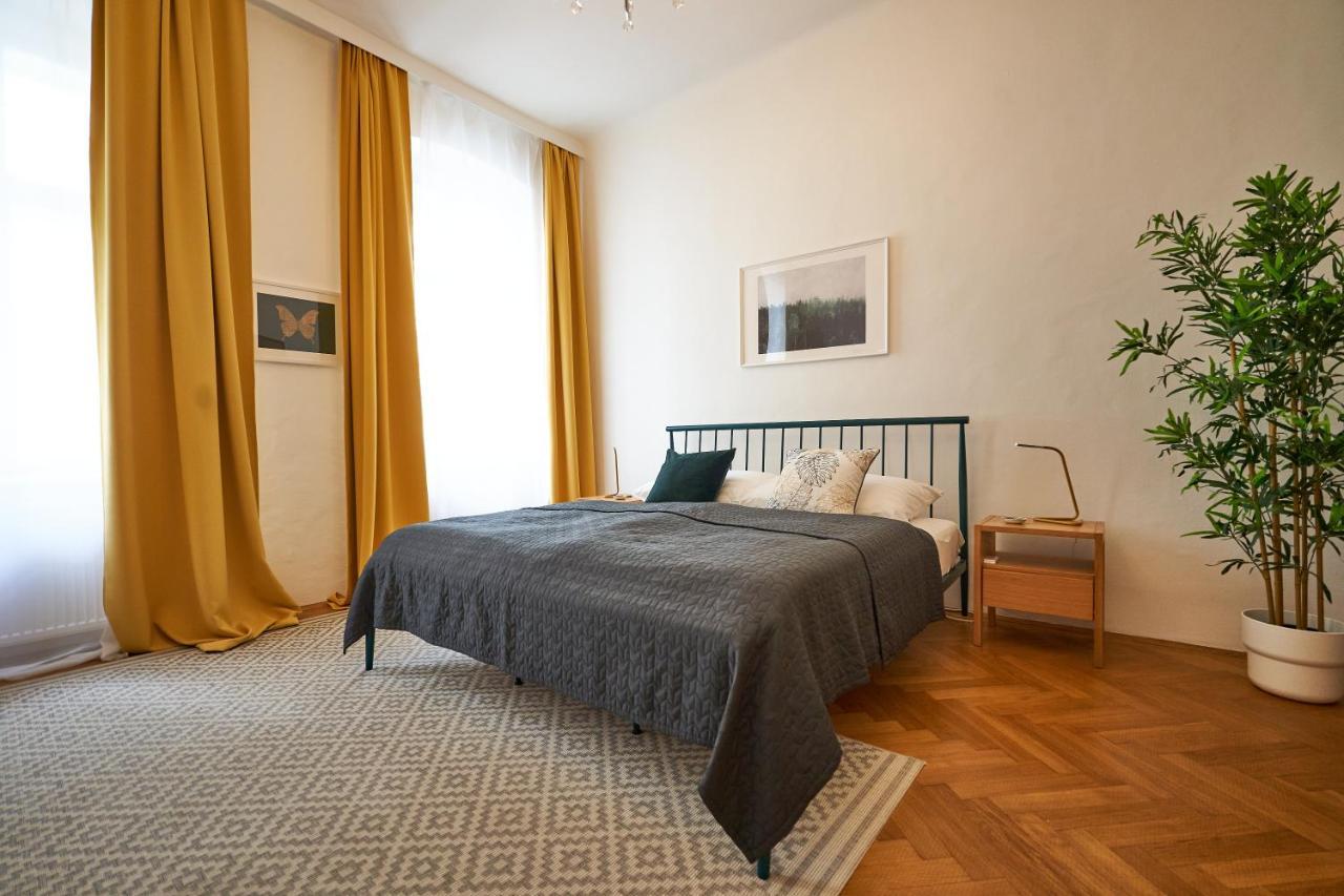 Renovated & Cozy - Close To Museumsquartier Виена Екстериор снимка